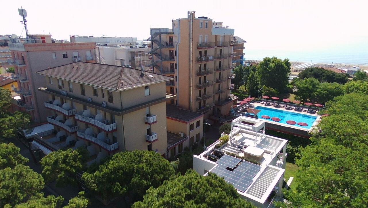 Hotel Sofia Lido di Jesolo Exterior photo