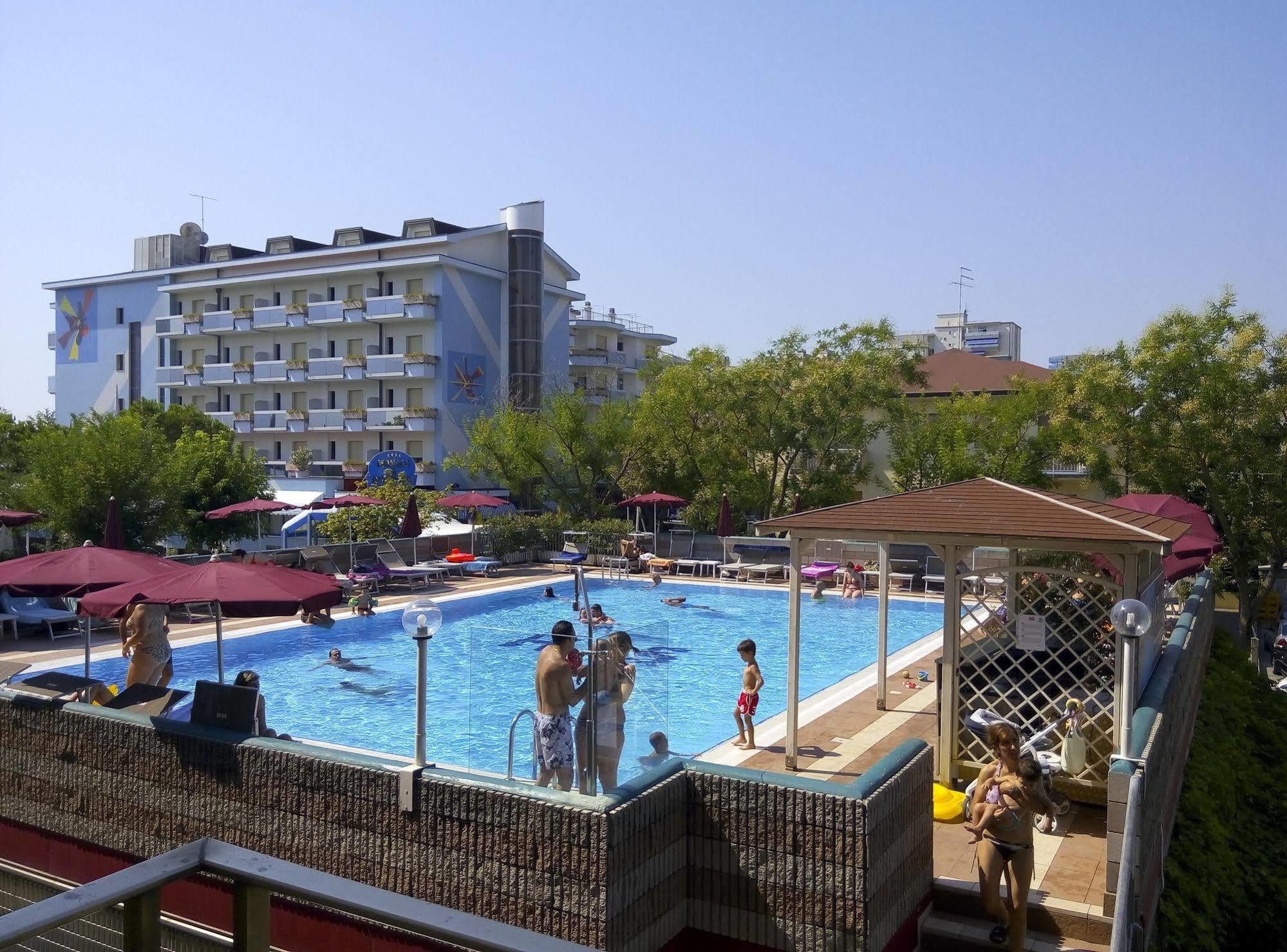 Hotel Sofia Lido di Jesolo Exterior photo